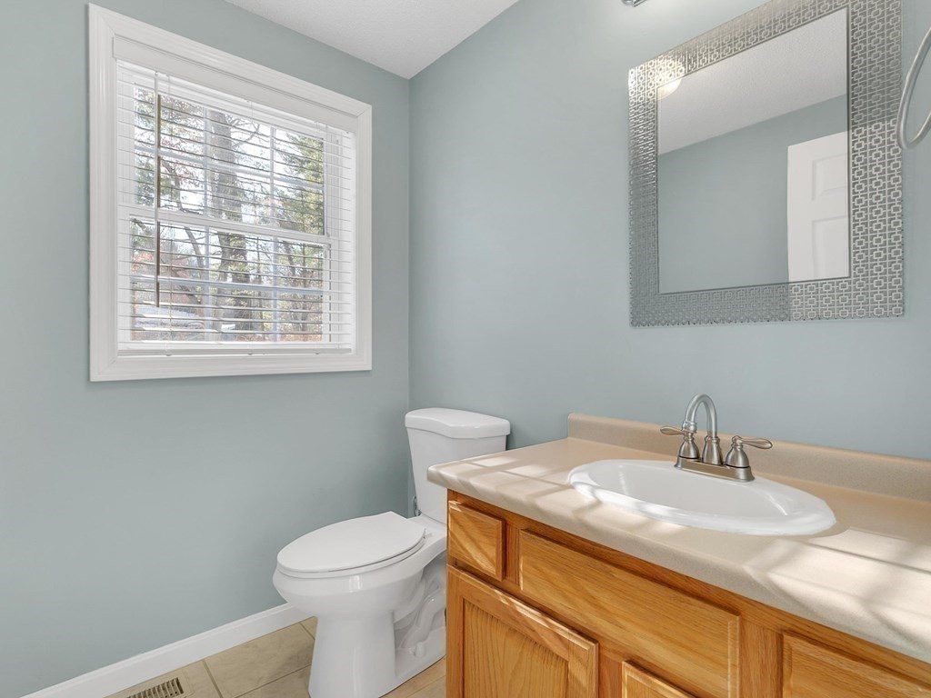 8 Town Farm Road Salem, NH 03079 - Photo 15 of 26
