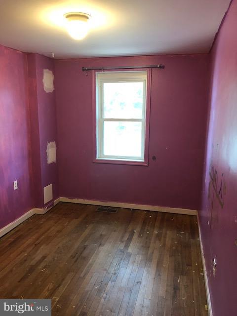 7222 Sollers Point Road Baltimore, MD 21222 - Photo 11 of 17 Bedroom 3