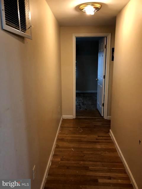 7222 Sollers Point Road Baltimore, MD 21222 - Photo 17 of 17 Hallway level 2
