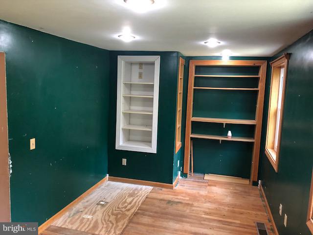 7222 Sollers Point Road Baltimore, MD 21222 - Photo 10 of 17 Interior Office view 2