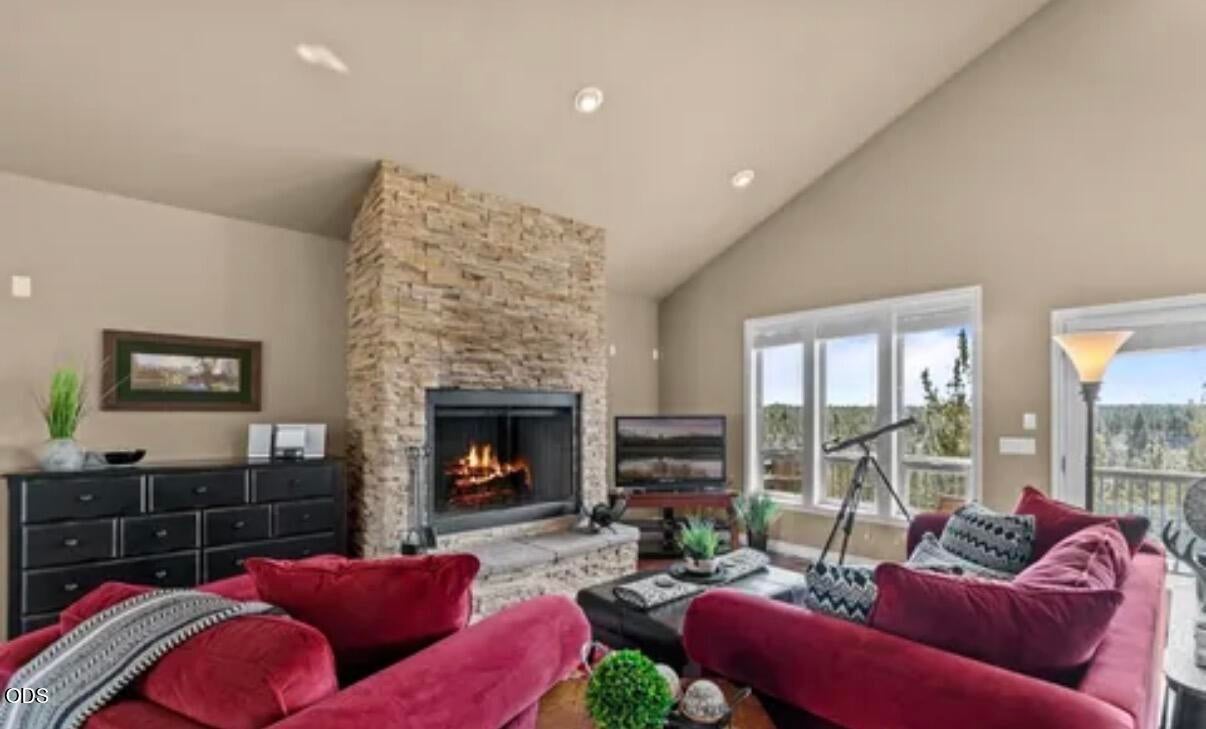 17665 Mountain View Road Sisters, OR 97759 - Photo 5 of 18 Gallery Image 5
