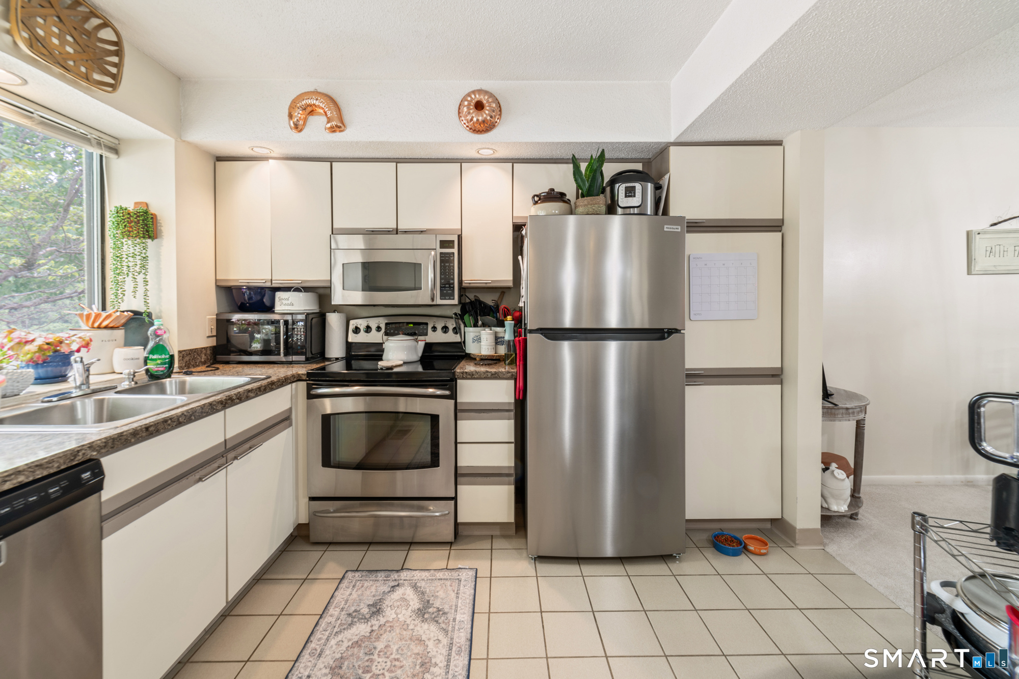 2 Whirling Dun, Unit 2 Canton, CT 06019 - Photo 26 of 30