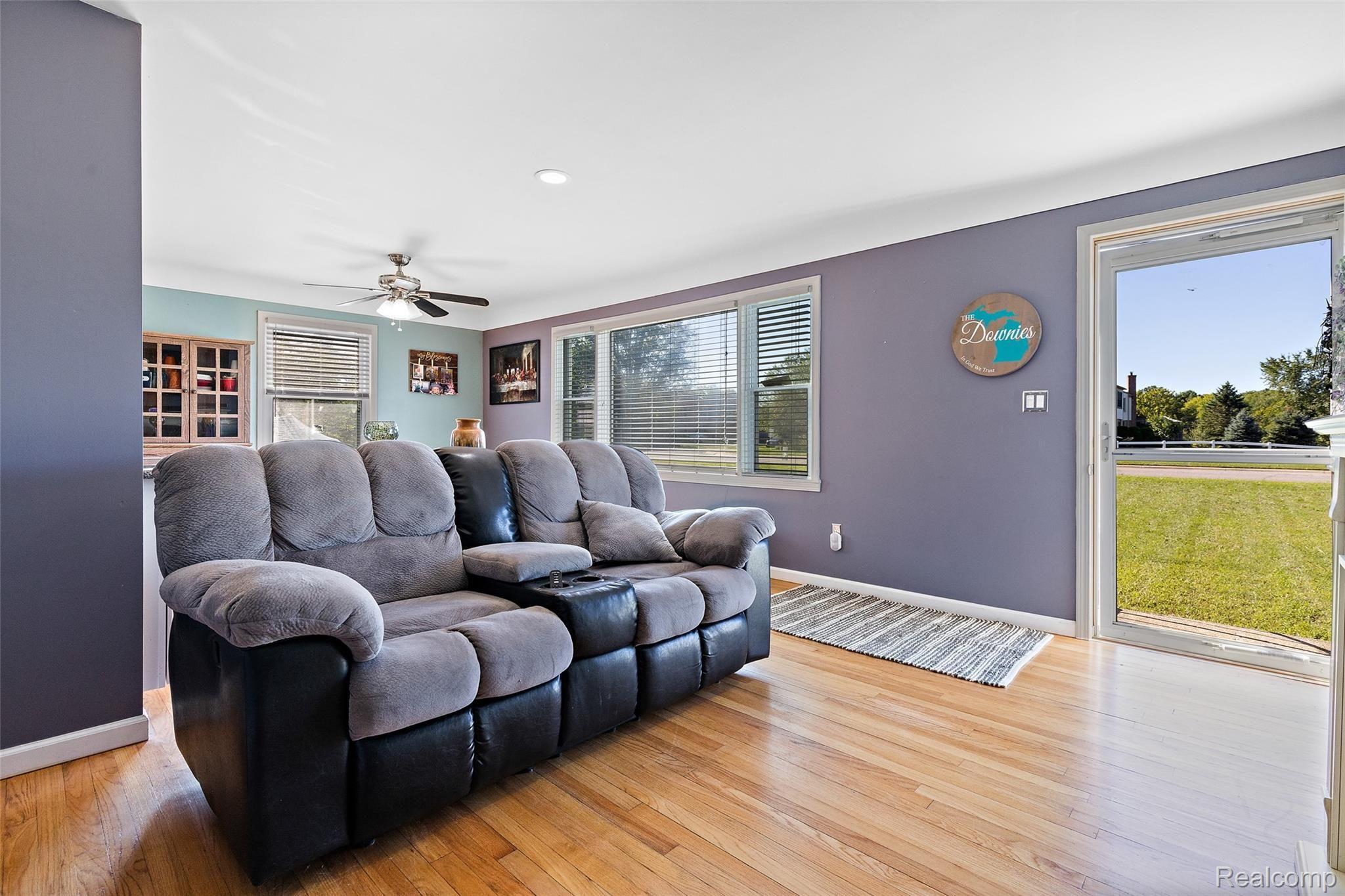 3936 Maybee Road Lake Orion, MI 48359 - Photo 20 of 32 3936 Maybee Rd-12.jpg