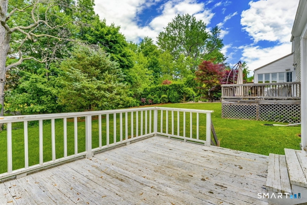 98 Woodmere Road West Hartford, CT 06119 - Photo 11 of 40