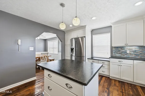 $495,000 | 222 Old Stage Drive, Bristol, TN 37620