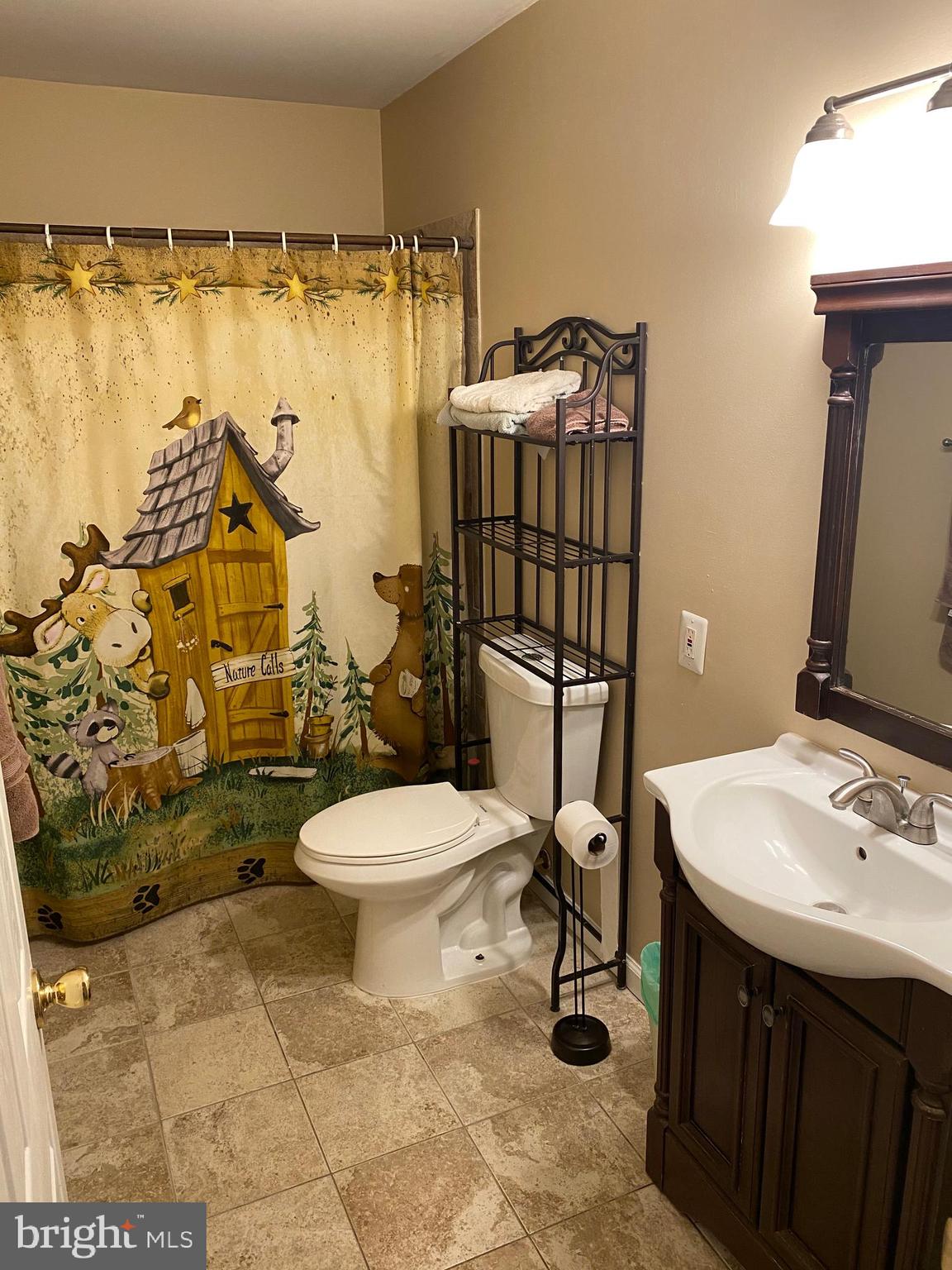 304 Goldenrod Road Winchester, VA 22602 - Photo 14 of 26 Upper Level Bath