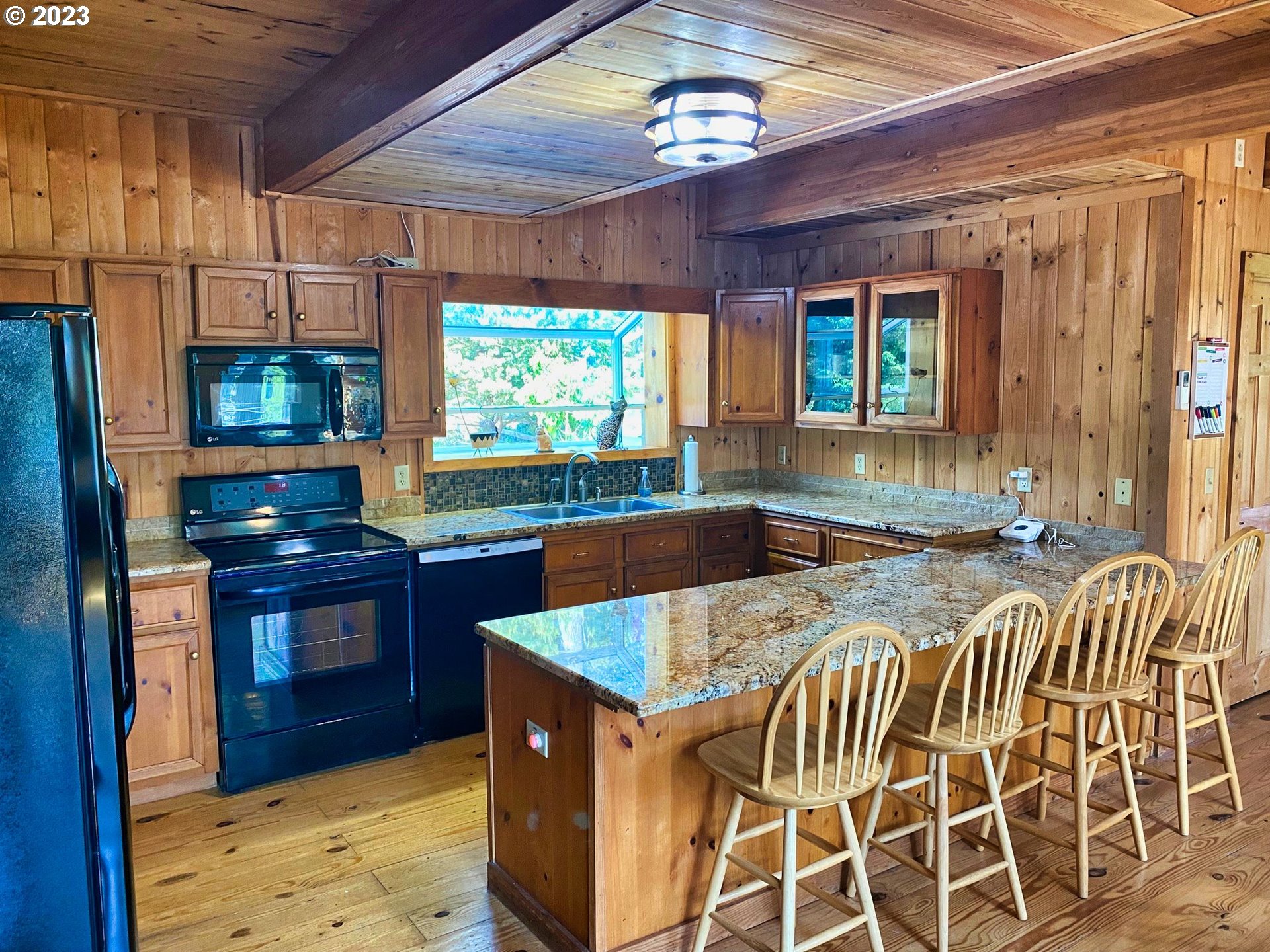 53461 Safe Road Bandon, OR 97411 - Photo 15 of 42 Gallery Image 15