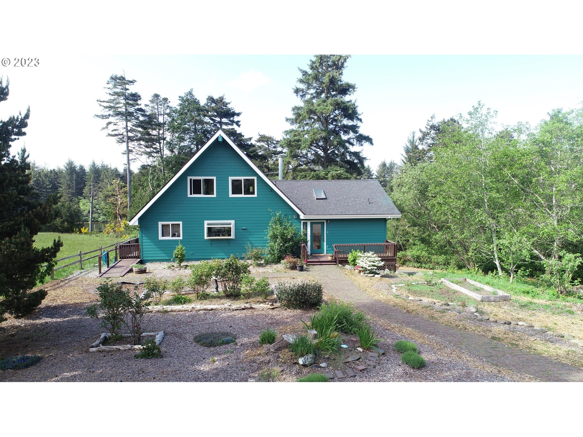 53461 Safe Road Bandon, OR 97411 - Photo 10 of 42 Gallery Image 10