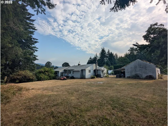 $360,000 | 105 Jackson Roberts Road, Cascade Locks, OR 97014
