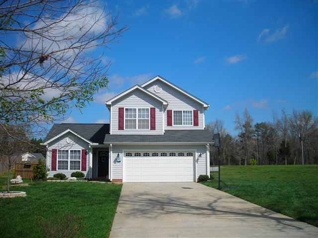 102 Sprouse Lane Fountain Inn, SC 29644 - Photo 1 of 5 Gallery Image 1