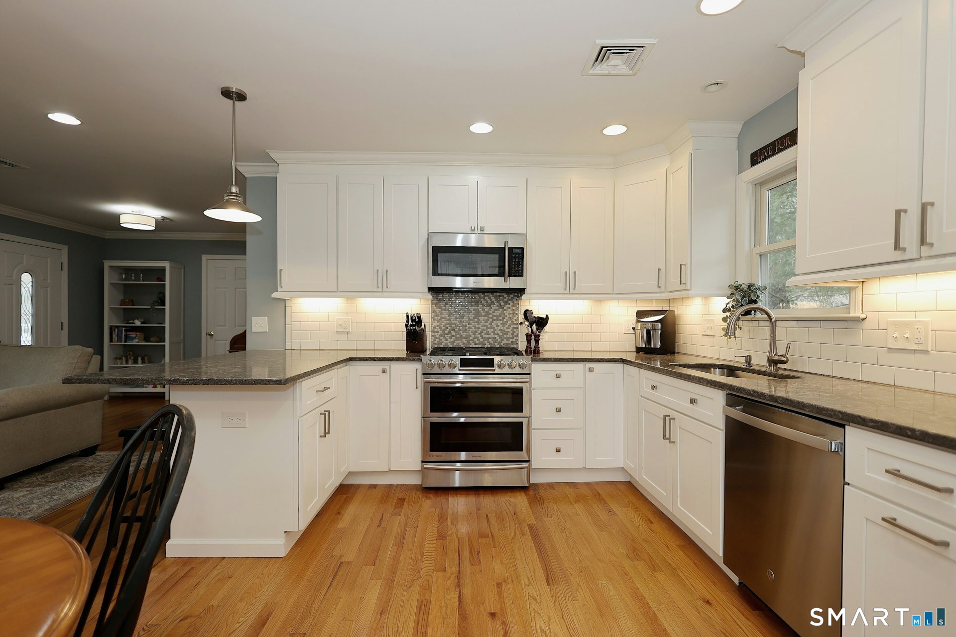 1 Rainbow Drive Ridgefield, CT 06877 - Photo 14 of 40