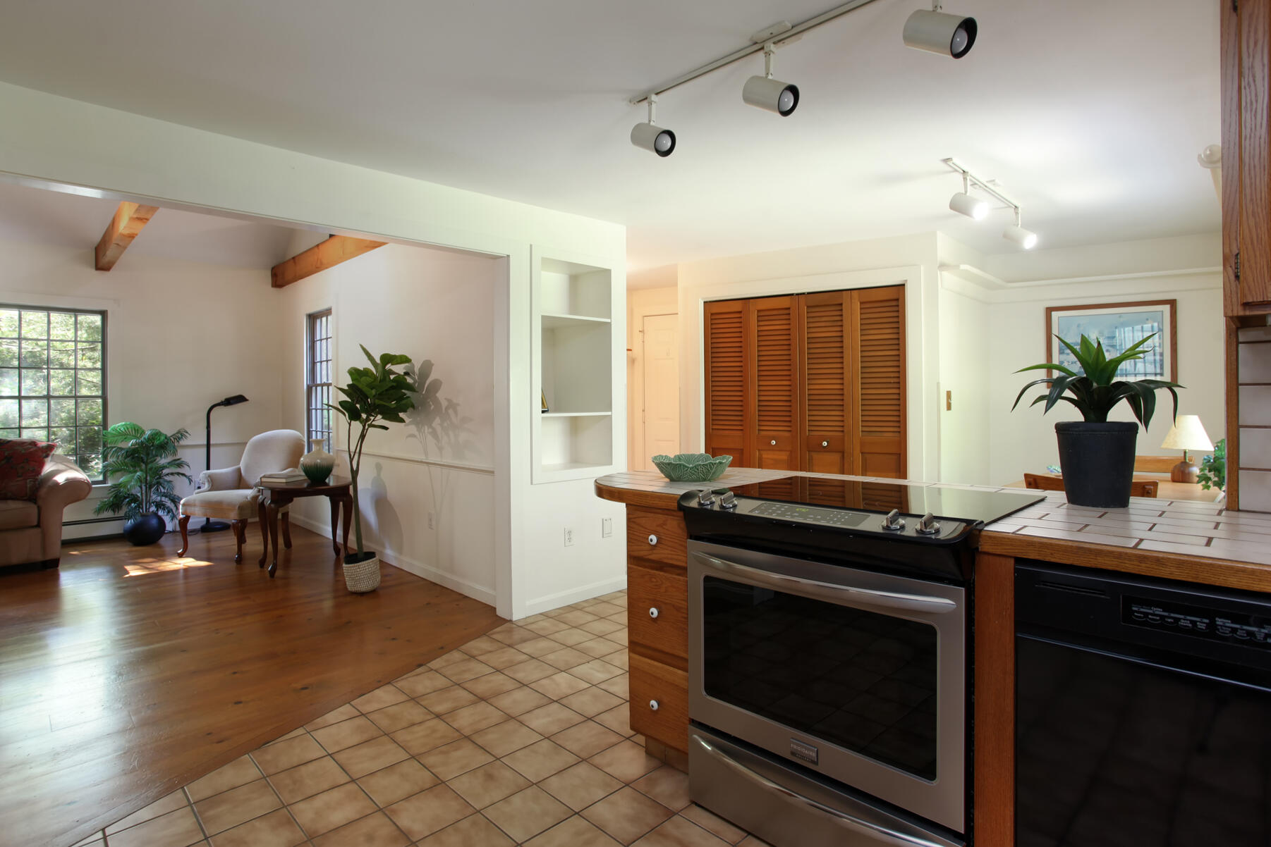 93 Great Hill Road Sandwich, MA 02563 - Photo 17 of 40 011_93GreatHills_092123