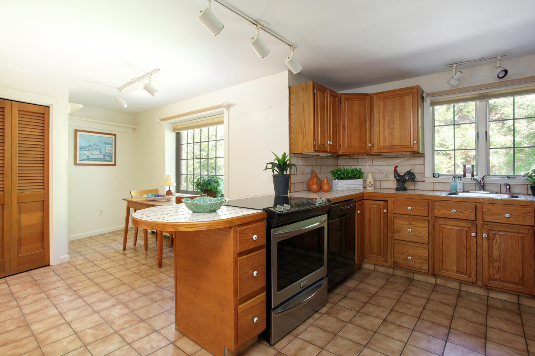93 Great Hill Road Sandwich, MA 02563 - Photo 19 of 40 014_93GreatHills_092123