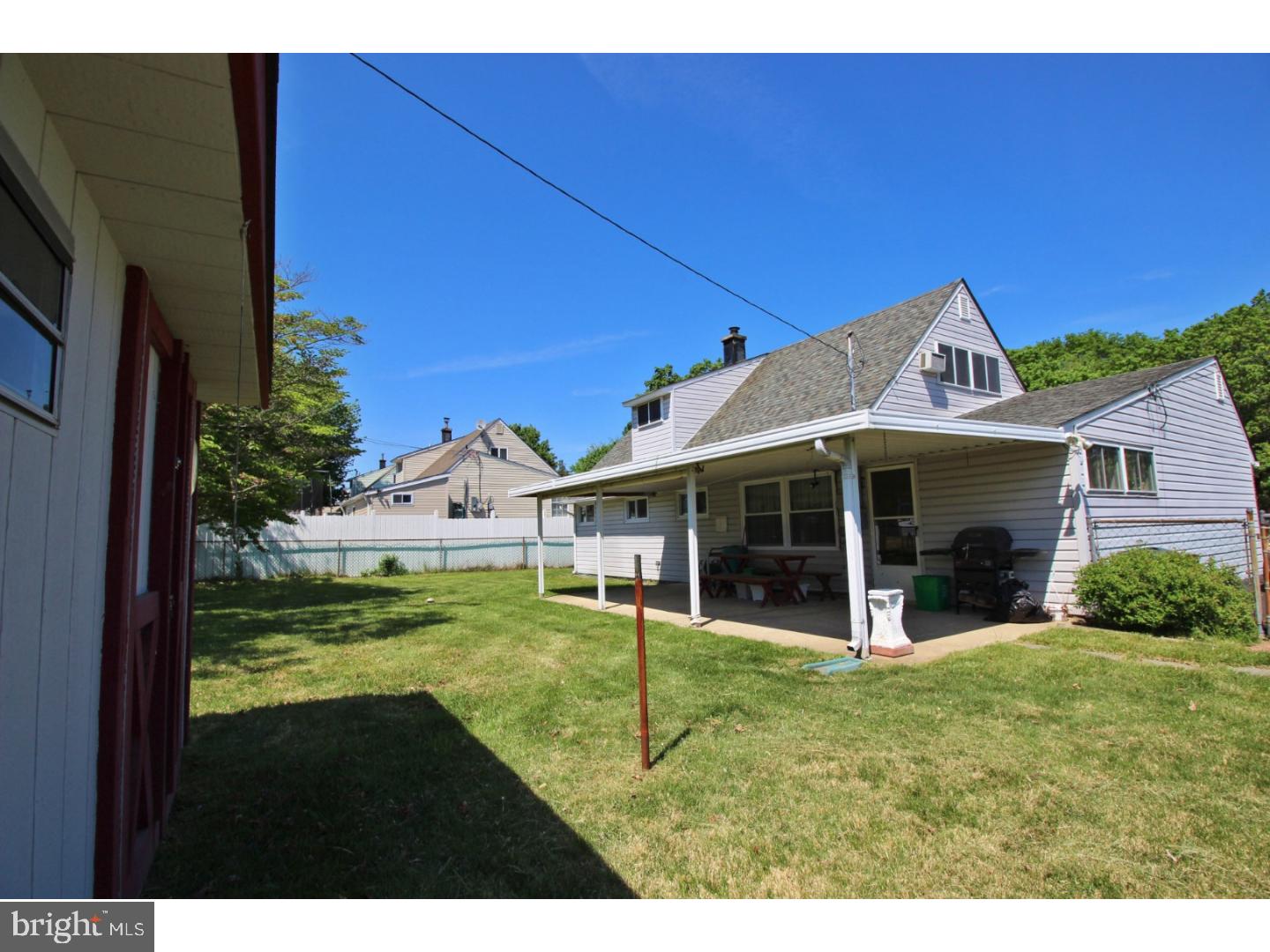 93 Cobalt Cross Road Levittown, PA 19057 - Photo 3 of 16 Gallery Image 3