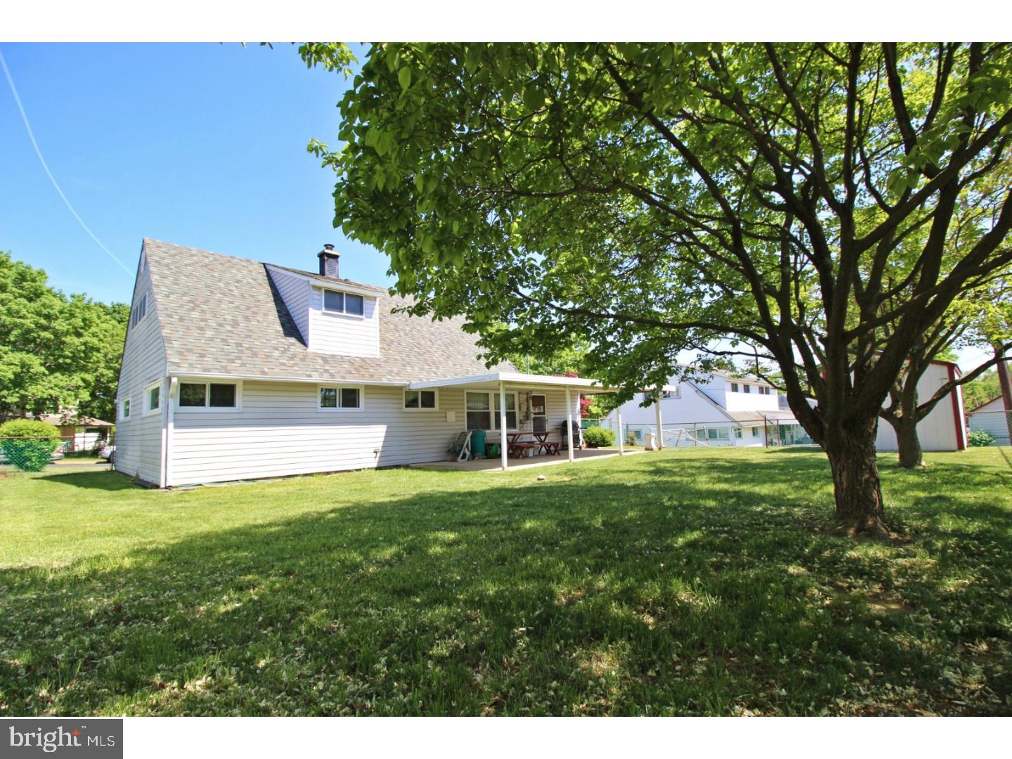 93 Cobalt Cross Road Levittown, PA 19057 - Photo 4 of 16 Gallery Image 4