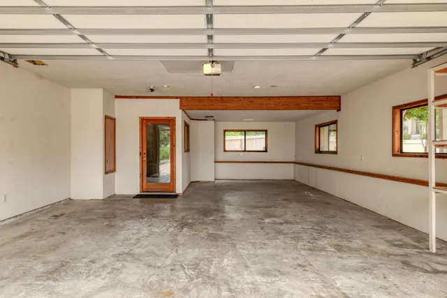 $640,000 | 313 Kendall Road, Spicewood, TX 78669