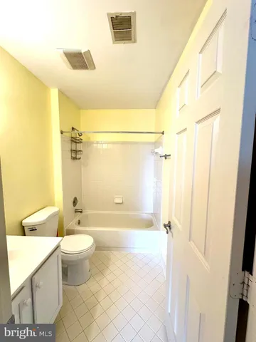 $2,700 | 164 Kendrick Place, Unit 16436, Gaithersburg, MD 20878