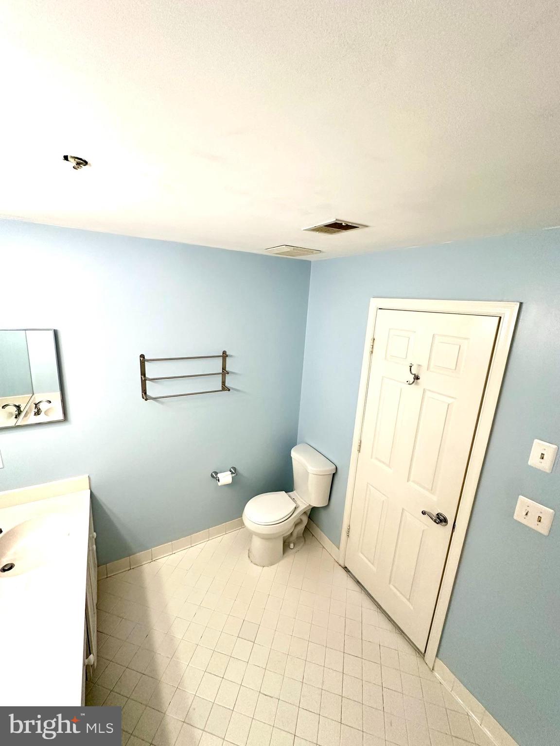 164 Kendrick Place, Unit 16436 Gaithersburg, MD 20878 - Photo 33 of 58