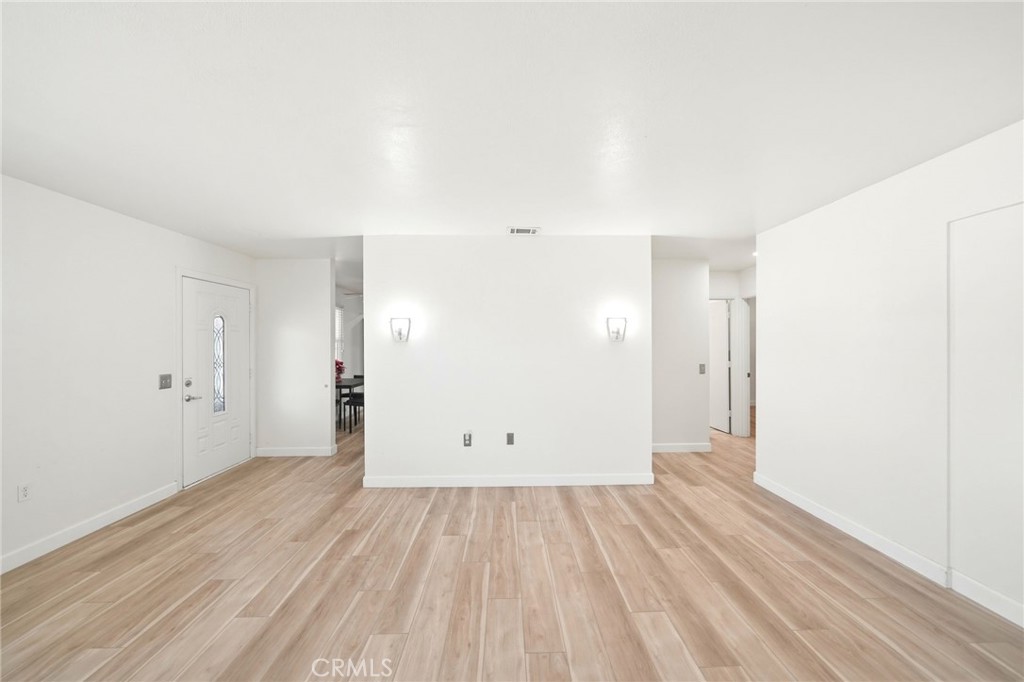 682 South Belden Street Rialto, CA 92376 - Photo 8 of 59