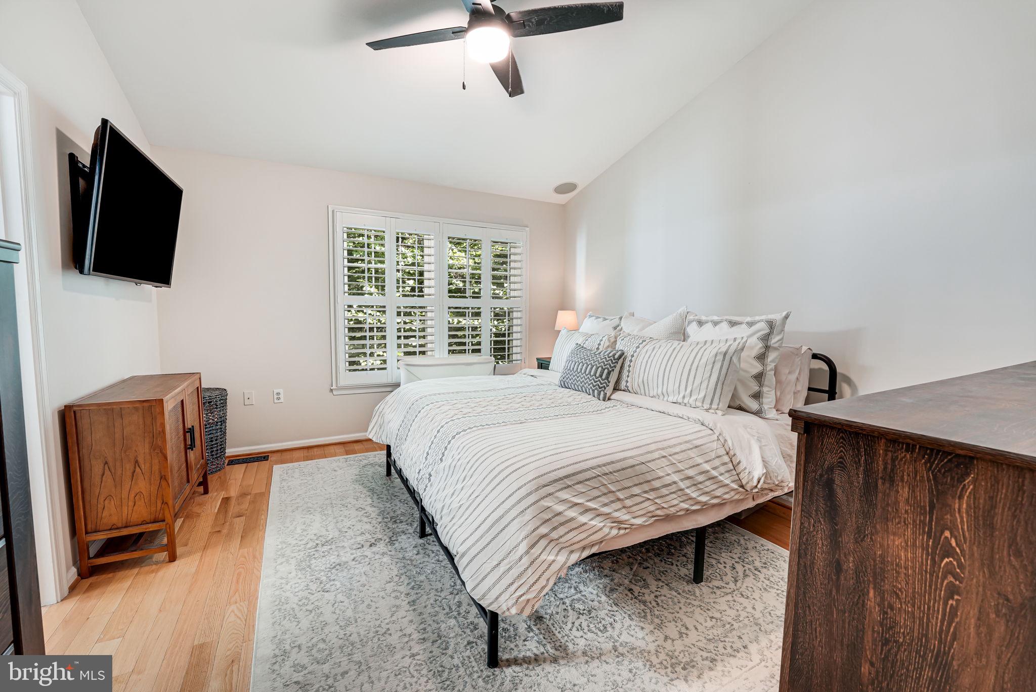 11270 Fairwind Way Reston, VA 20190 - Photo 23 of 42