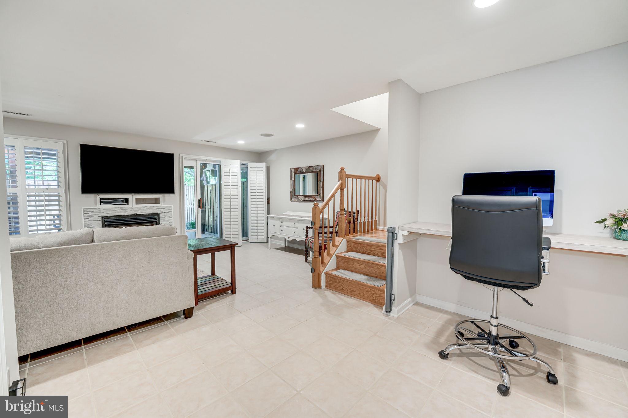 11270 Fairwind Way Reston, VA 20190 - Photo 30 of 42