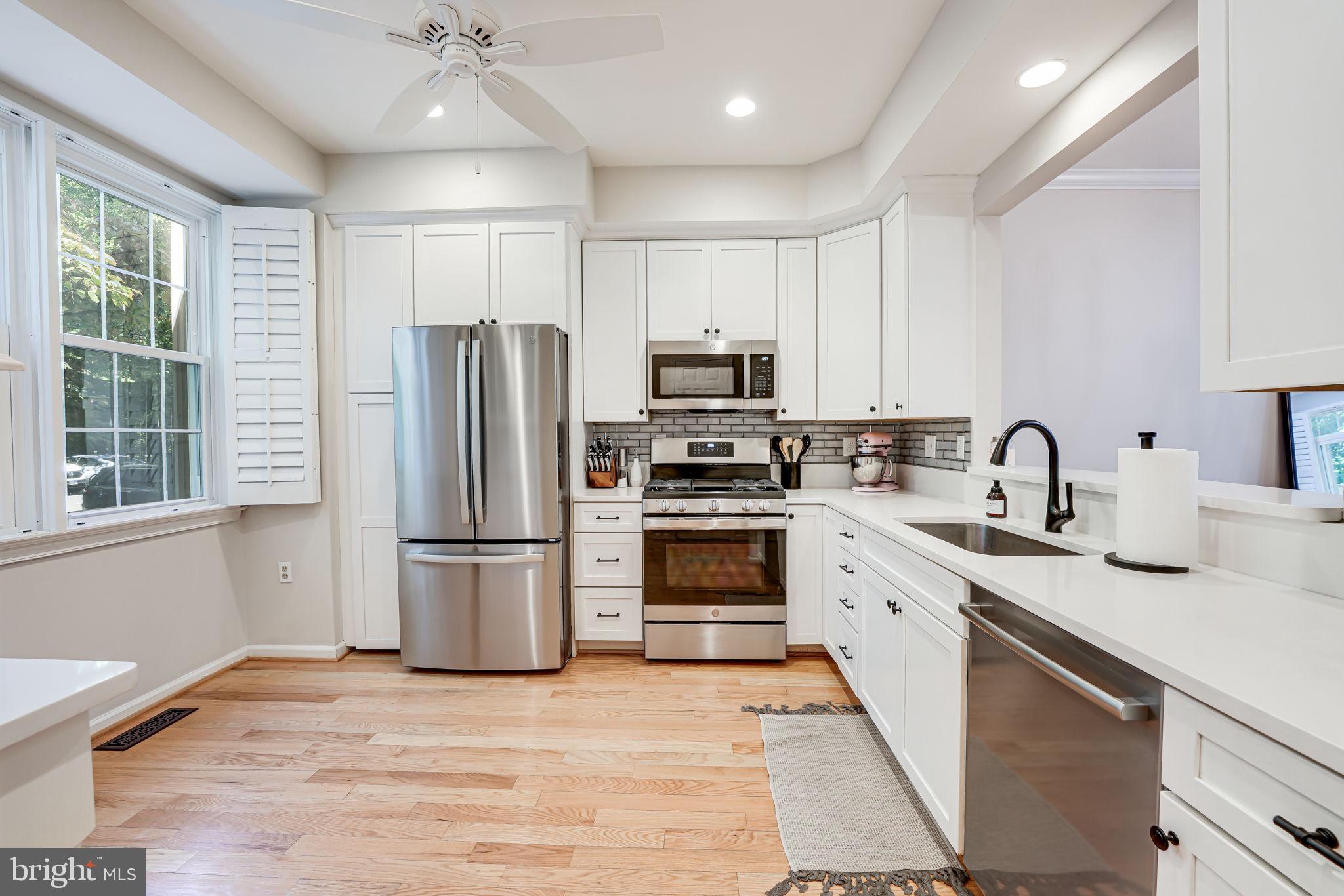 11270 Fairwind Way Reston, VA 20190 - Photo 5 of 42