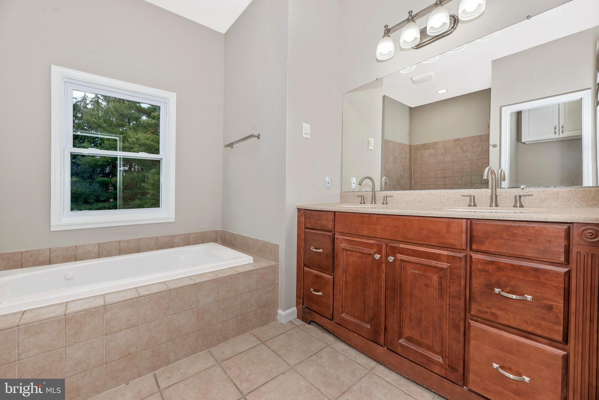 3605 Kemptown Church Road Monrovia, MD 21770 - Photo 28 of 120 Primary bathroom