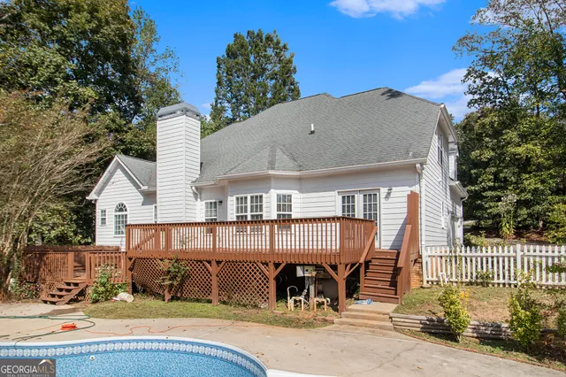 a view of a house with a patio