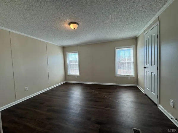 $329,900 | 5532 Watt Abbitt Road, Appomattox, VA 24522