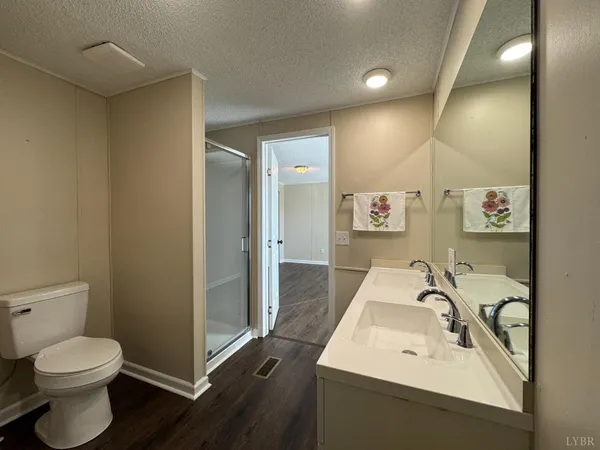 $329,900 | 5532 Watt Abbitt Road, Appomattox, VA 24522