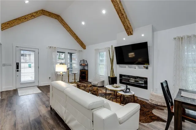 $3,800 | 551 Woodrow Avenue, Atlanta, GA 30354