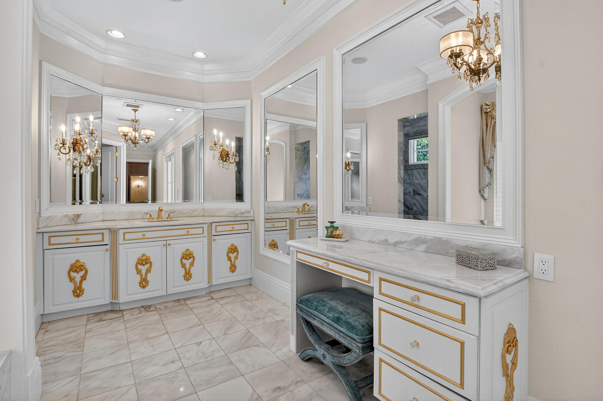 377 East Coconut Palm Road Boca Raton, FL 33432 - Photo 58 of 113 58-web-or-mls-056_DSC_0786