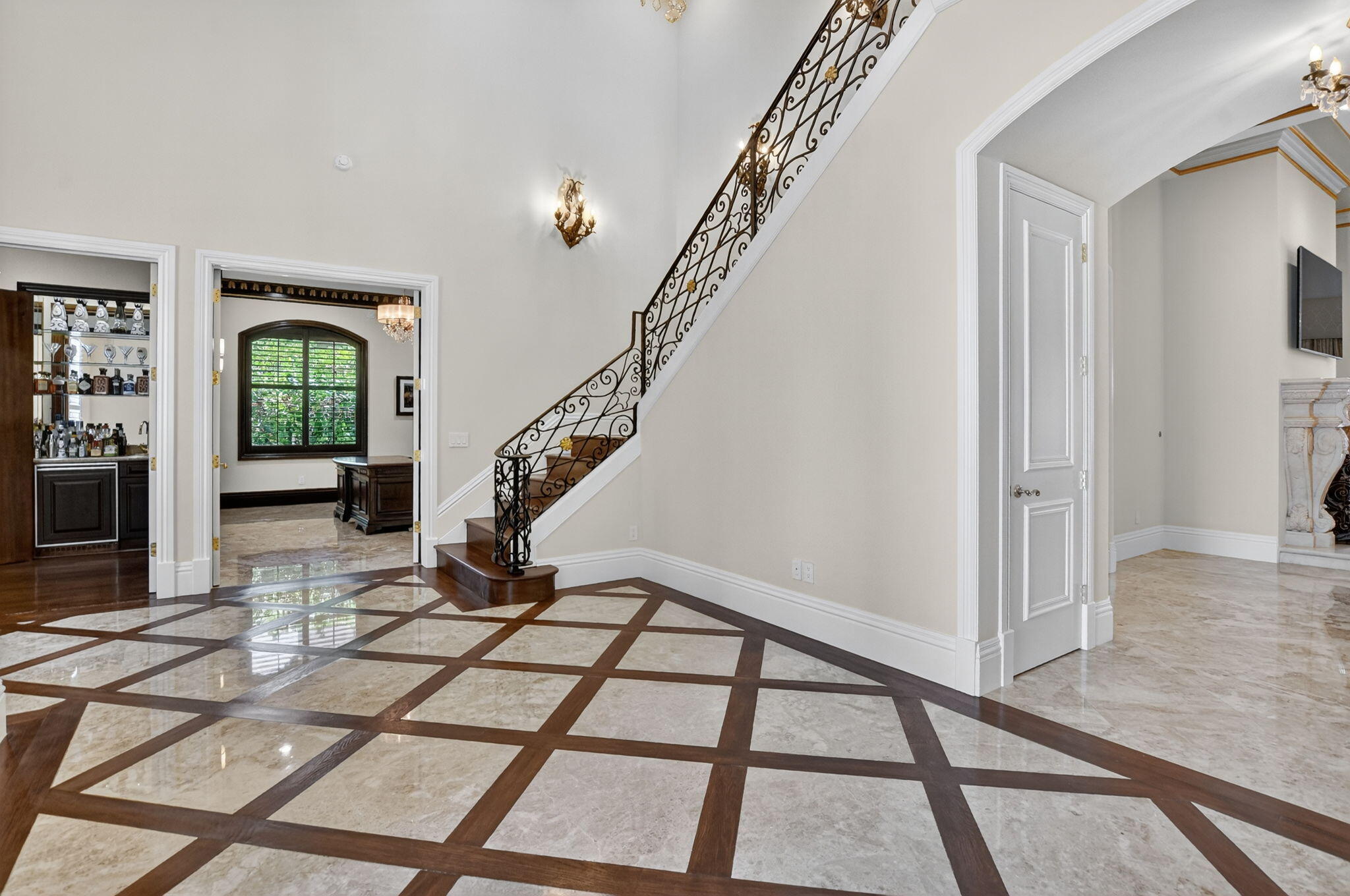 377 East Coconut Palm Road Boca Raton, FL 33432 - Photo 9 of 113 9-web-or-mls-031_DSC_0662