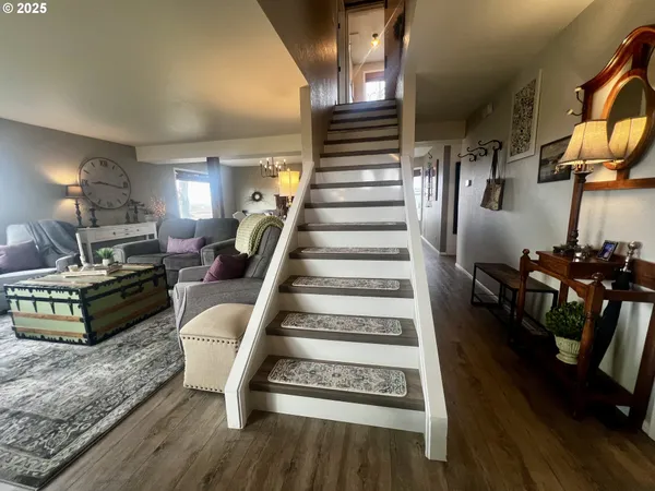 $1,150,000 | 71176 Tutuilla Road, Pendleton, OR 97801
