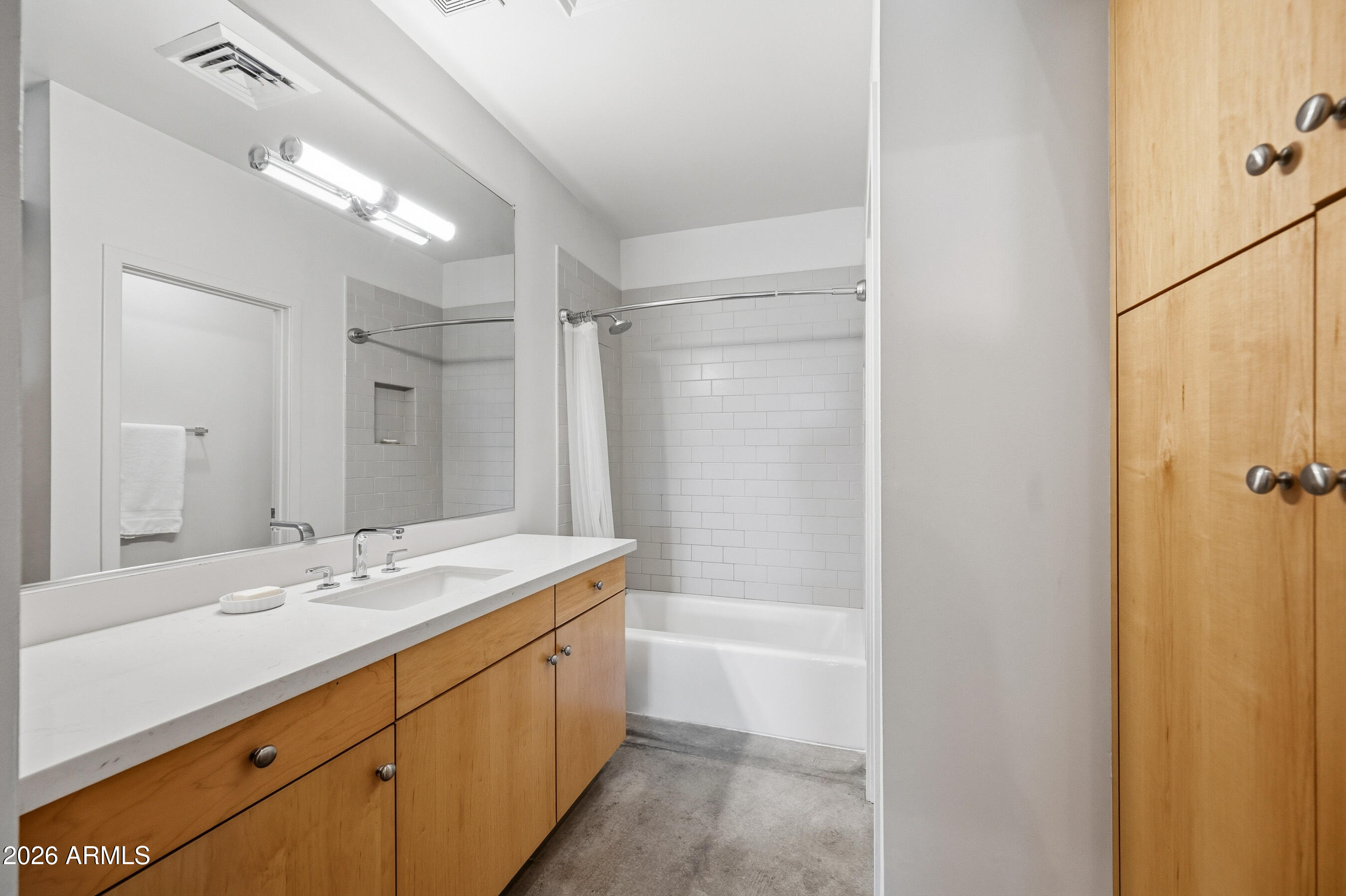 914 East Osborn Road, Unit 416 Phoenix, AZ 85014 - Photo 35 of 56 41-914EOR416-ocupix-