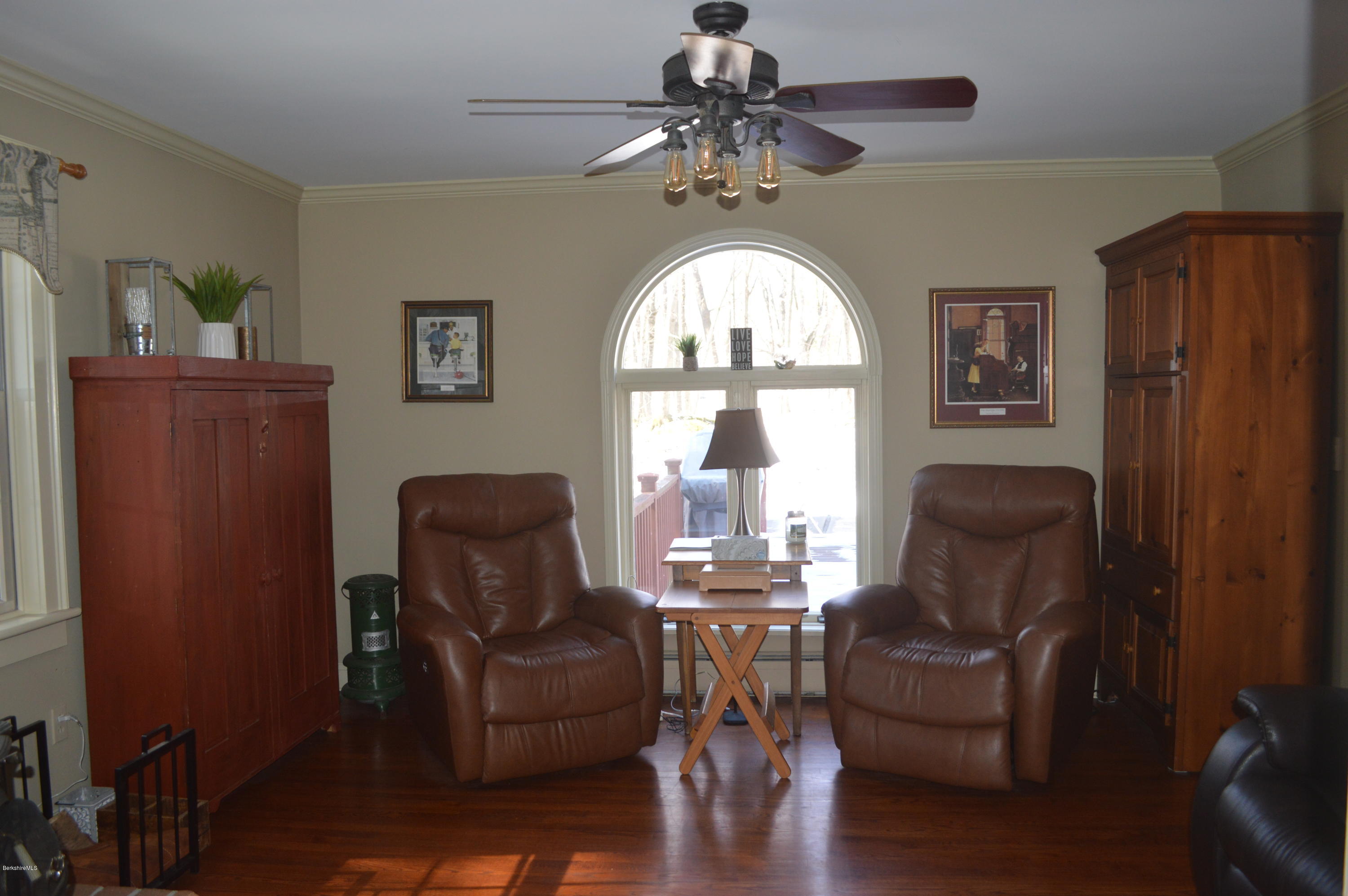 165 Mandalay Road Lee, MA 01238 - Photo 8 of 29 dining
