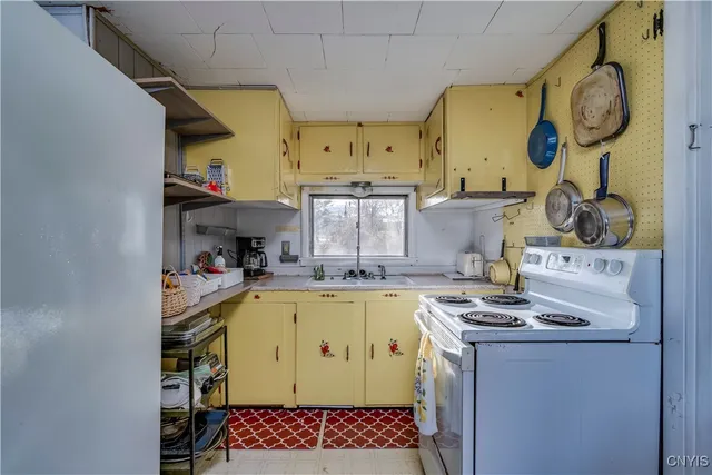 $350,000 | 225 Mercier Avenue, Clayton, NY 13624