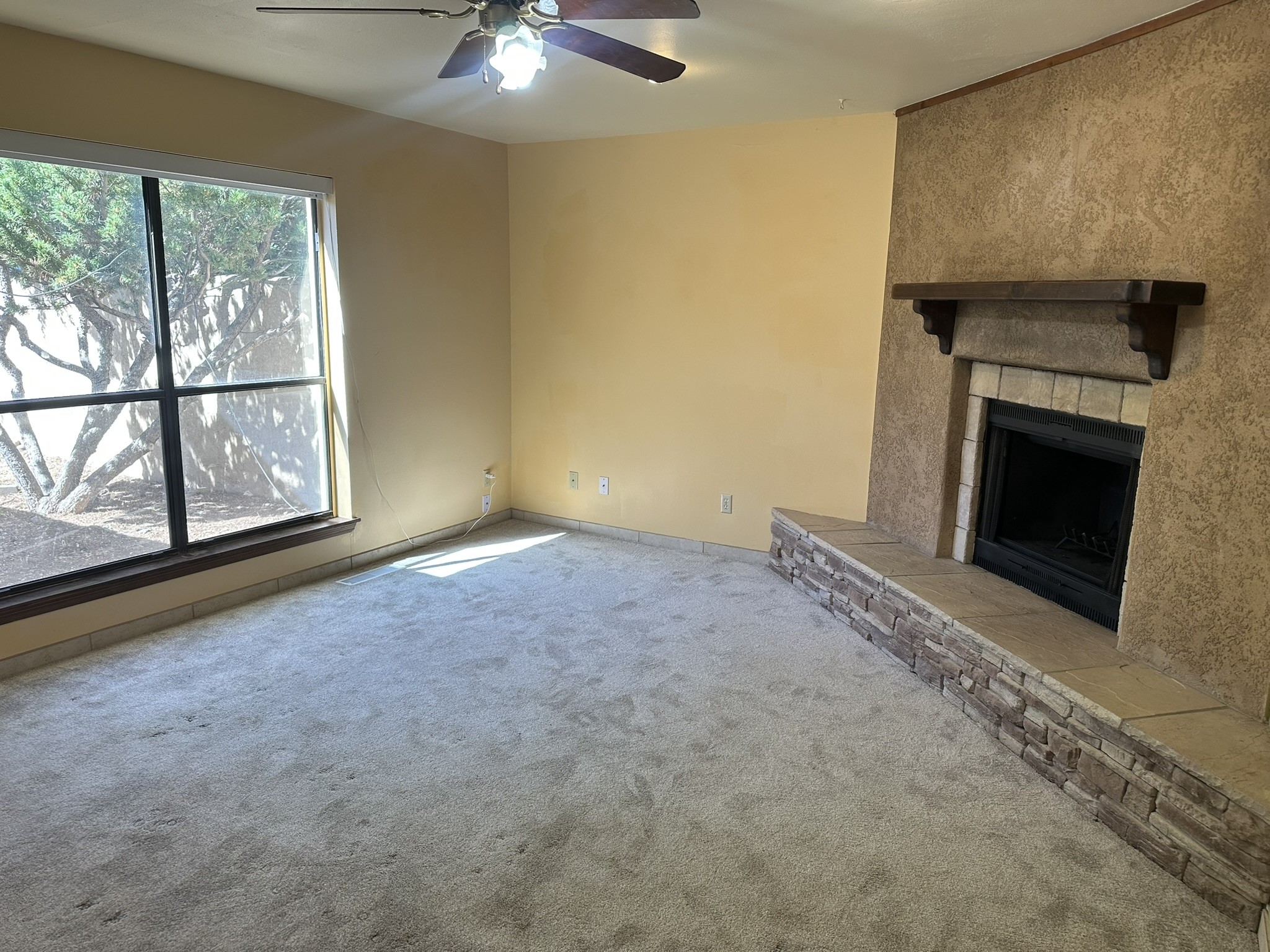 340 Ridgecrest Avenue White Rock, NM 87547 - Photo 12 of 32