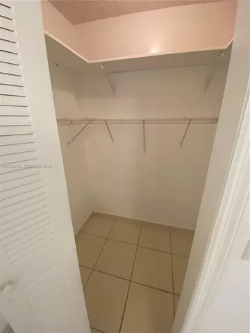 $1,750 | 452 Southwest 10th Street, Unit 5, Miami, FL 33130