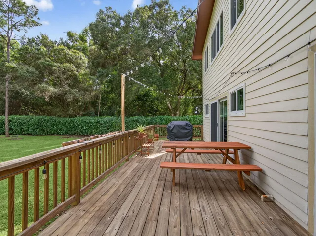 a view of sitting area on roof deck