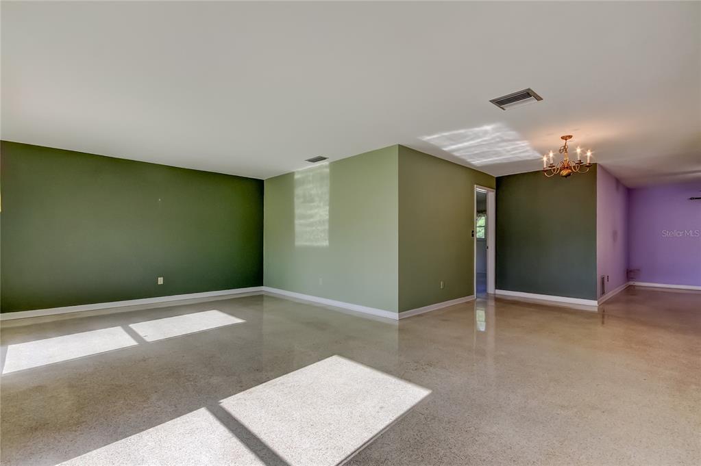 10440 Monarch Drive Largo, FL 33774 - Photo 7 of 91 Gallery Image 7