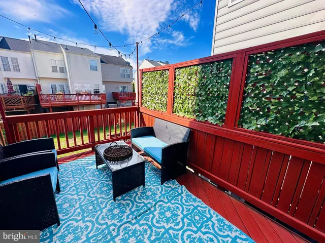 $2,950 | 43005 Beachall Street, Chantilly, VA 20152