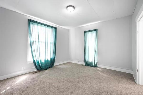 $55,000 | 212 South Holbrook Street, Fort Scott, KS 66701