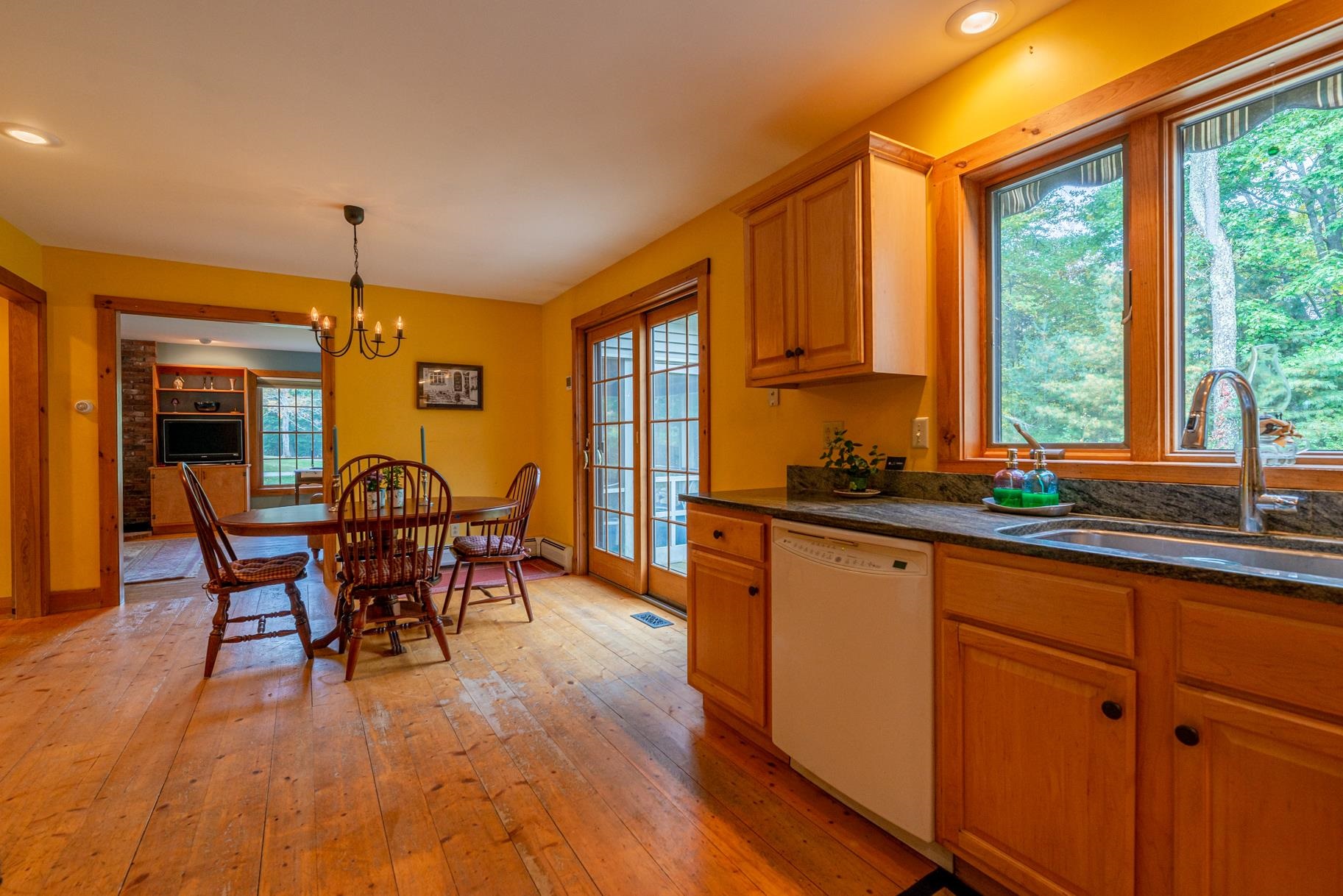 94 Mending Walls Road Manchester, VT 05255 - Photo 8 of 24 Gallery Image 8
