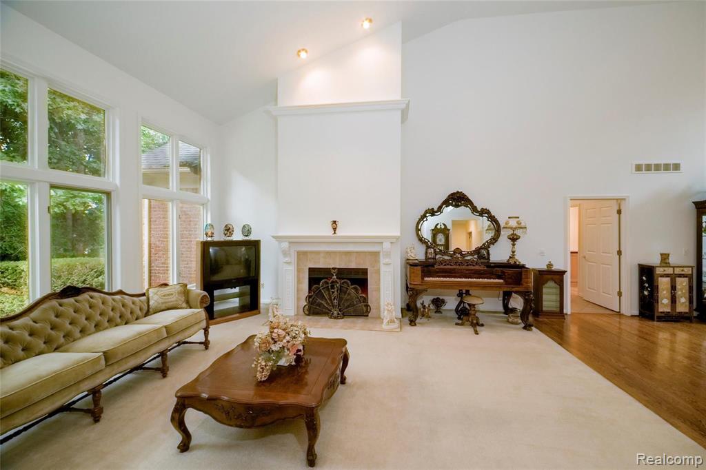 3743 Sleepy Fox Drive Rochester Hills, MI 48309 - Photo 9 of 55