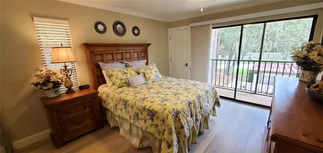 $2,000 | 6110 Country Club Way, Unit 201, Sarasota, FL 34243