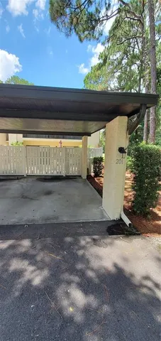 $2,000 | 6110 Country Club Way, Unit 201, Sarasota, FL 34243