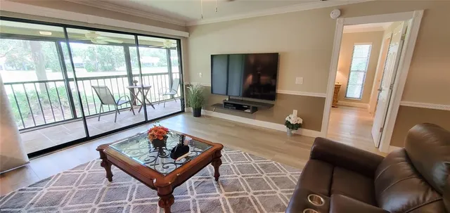 $2,000 | 6110 Country Club Way, Unit 201, Sarasota, FL 34243