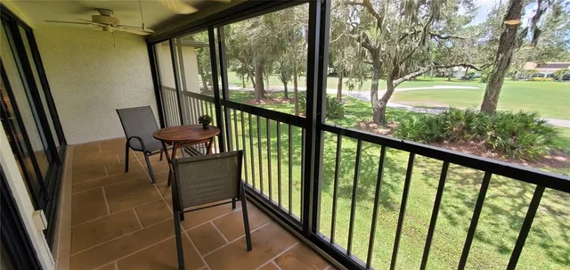 $2,000 | 6110 Country Club Way, Unit 201, Sarasota, FL 34243
