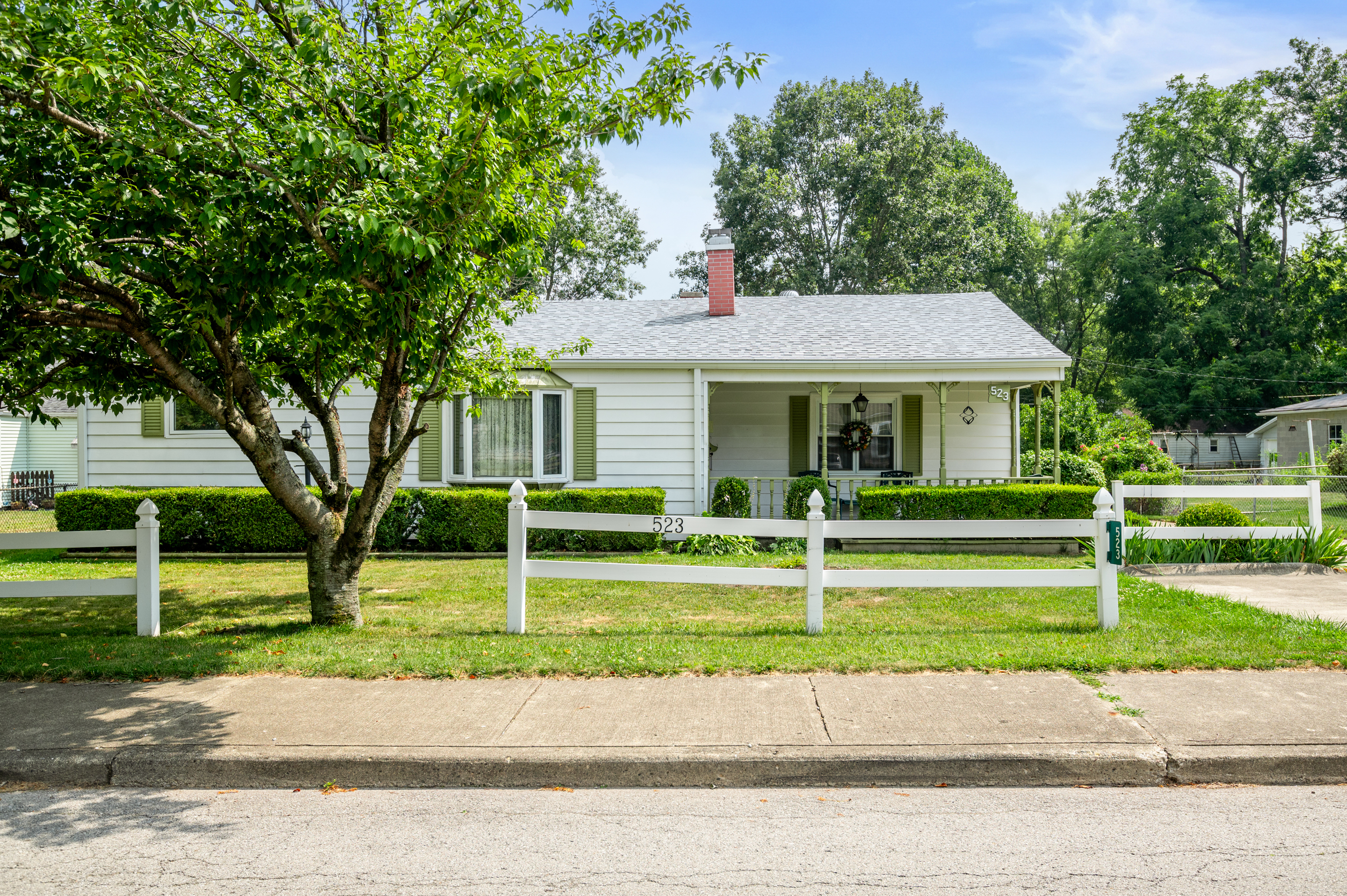523 North Street Chesterfield, IN 46017 - Photo 3 of 22